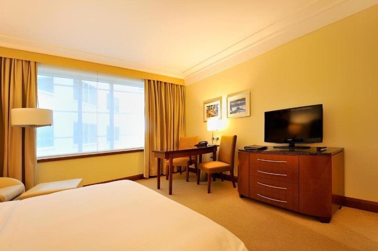 Regent Warsaw Hotel Exterior foto A room at the hotel